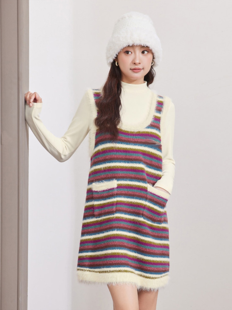 Fashionable Knitted Dress Set  - Korean Tea Set recension och pris